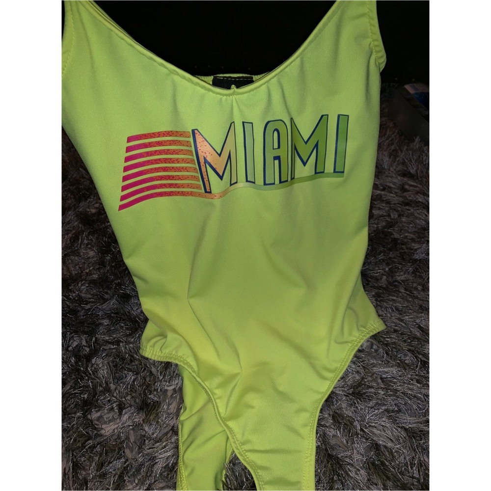Lime green bodysuit - Picture 3 of 8